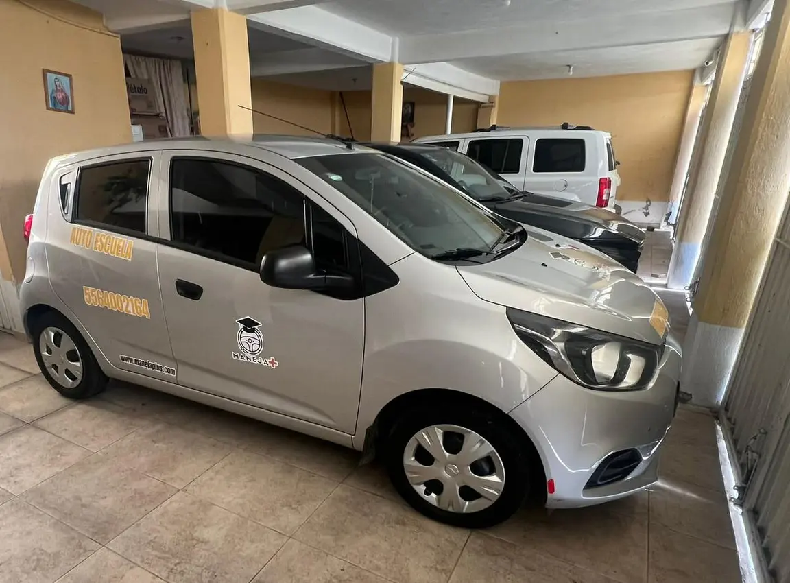 Chevrolet Beat 2020 de Maneja+, equipado con doble mando